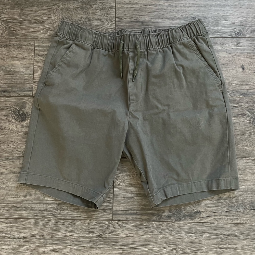 ASOS Men’s Olive Green Shorts 34